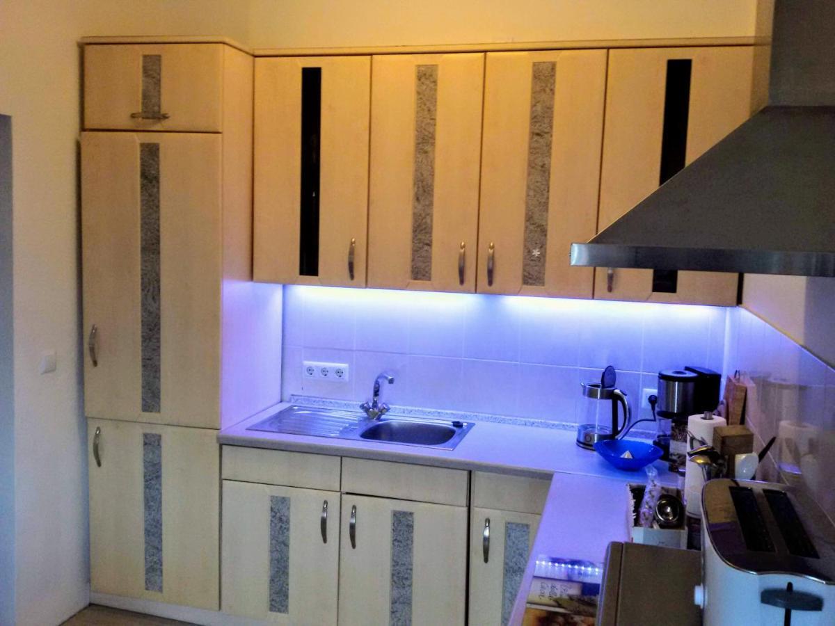 Schwarzer Adler Ferienwohnung Mit 3 Schlafzimmer, Wz, Kueche, Bad Markisch Buchholz Екстериор снимка